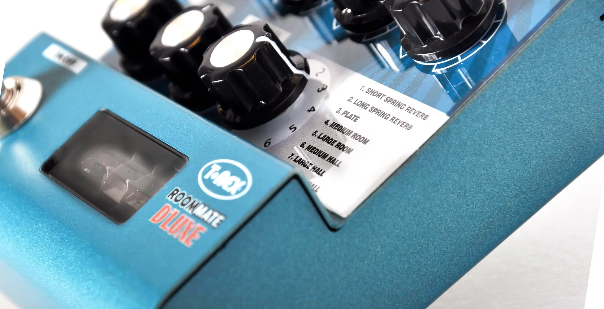 → T-REX EFFECTS ← Pedals for guitar and bass players!